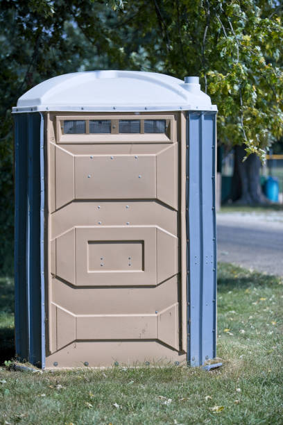 Best Luxury portable toilet rental  in Williamsburg, FL