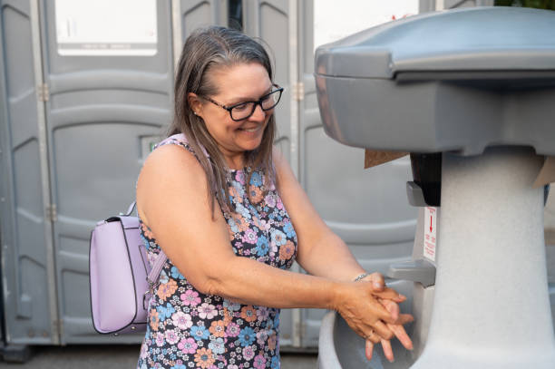 Portable Toilet Options We Offer in Williamsburg, FL